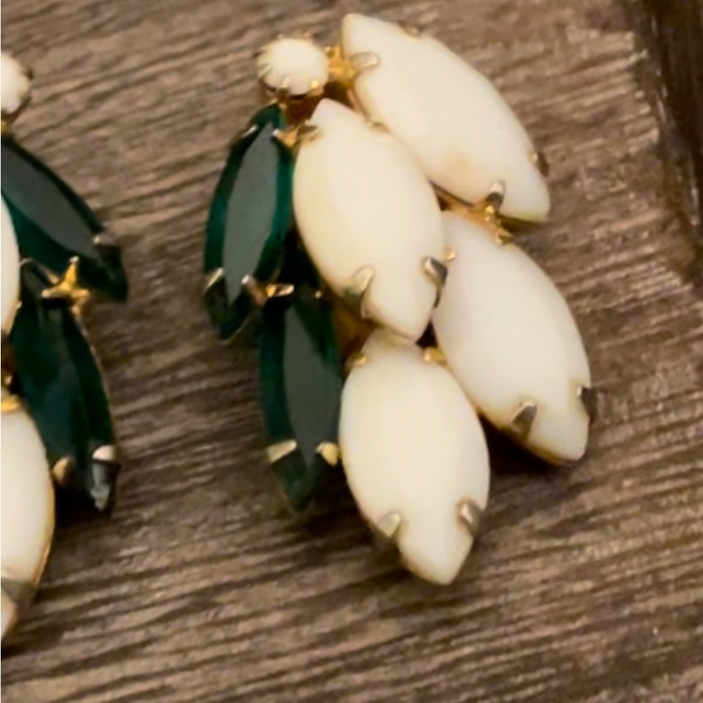 True Vintage Juliana Leaf Bundle Earrings White Milk Glass Hunter Green Marquis
